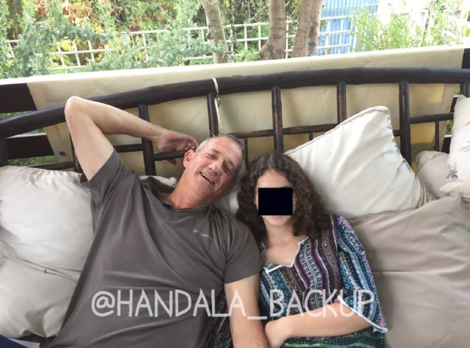 عکس| گروه هکری ایران مقام اسرائیلی را رسوا کرد؛ انتشار تصاویر رابطه پنهان گالانت با دختر جوان | دیلی فوتبال