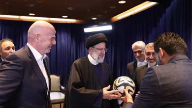 فیلم| نوه رئیسی توپ اهدایی رئیس فیفا را به فروش گذاشت | دیلی فوتبال