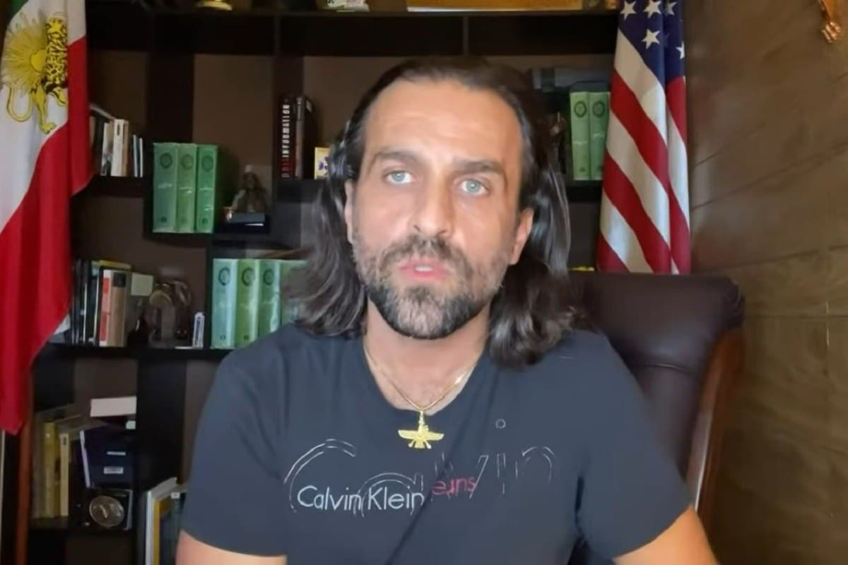 حمله تند فخرآور به ربع پهلوی و همسرش | دیلی فوتبال