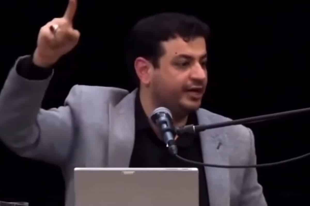 فیلم| صحبت های توهین آمیز رائفی پور درباره عید نوروز | دیلی فوتبال