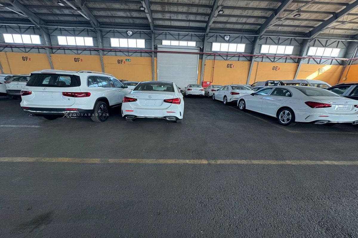 عکس| بنزهای جانبازان به گمرک رسید عکس| بنزهای جانبازان به گمرک رسید | دیلی فوتبال