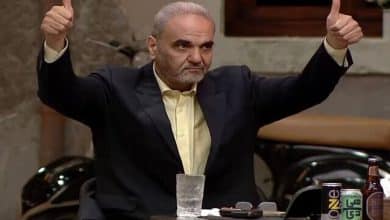 عکس| اقدام جنجالی جواد خیابانی در آنتن زنده تلوزیون | دیلی فوتبال