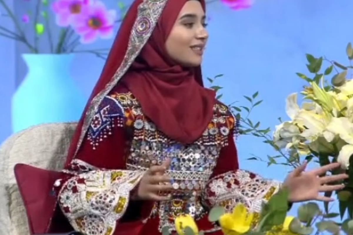 فیلم| رونمایی از اولین مجری افغانی صداوسیما | دیلی فوتبال