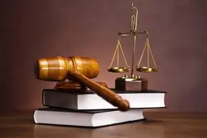 برخورد با وکیل ‌بلاگرها | دیلی فوتبال