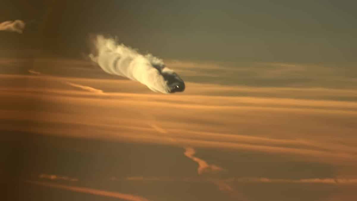 بوئینگ ۷۴۷ با این ویدیو در آسمان روسیه وایرال شد! بوئینگ ۷۴۷ با این ویدیو در آسمان روسیه وایرال شد! | دیلی فوتبال