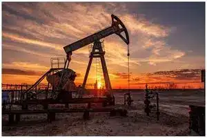 درآمدهای نفتی در سراشیبی؛ فرصت یا تهدید برای صادرکنندگان طلای سیاه؟ | دیلی فوتبال