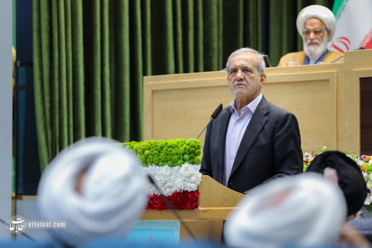 رئیس‌جمهور: کسی که بی‌حجاب است را ضد دین نکنید/ نمی‌شود با زدن، گرفتن یا تهدید «باور» ساخت | دیلی فوتبال