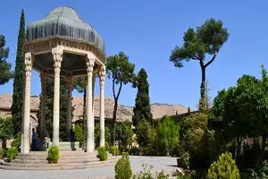 روز شیراز؛ بزرگداشت زیبایی، فرهنگ و تاریخ روز شیراز؛ بزرگداشت زیبایی، فرهنگ و تاریخ | دیلی فوتبال