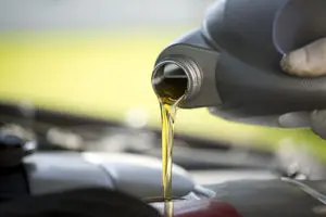 قیمت روغن موتور در ۱۱ اردیبهشت ۱۴۰۴ | دیلی فوتبال