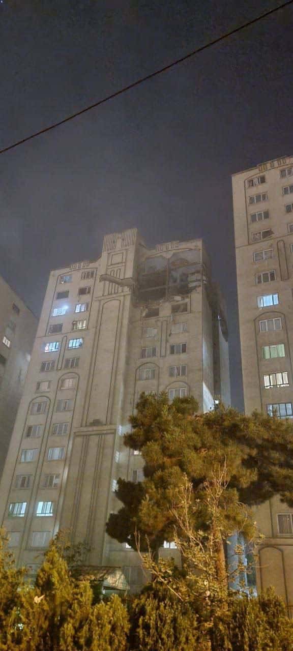 عکس| هدف حمله اسرائیل به ایران؛ ترور مقامات نظامی و سیاسی عکس| هدف حمله اسرائیل به ایران؛ ترور مقامات نظامی و سیاسی | دیلی فوتبال