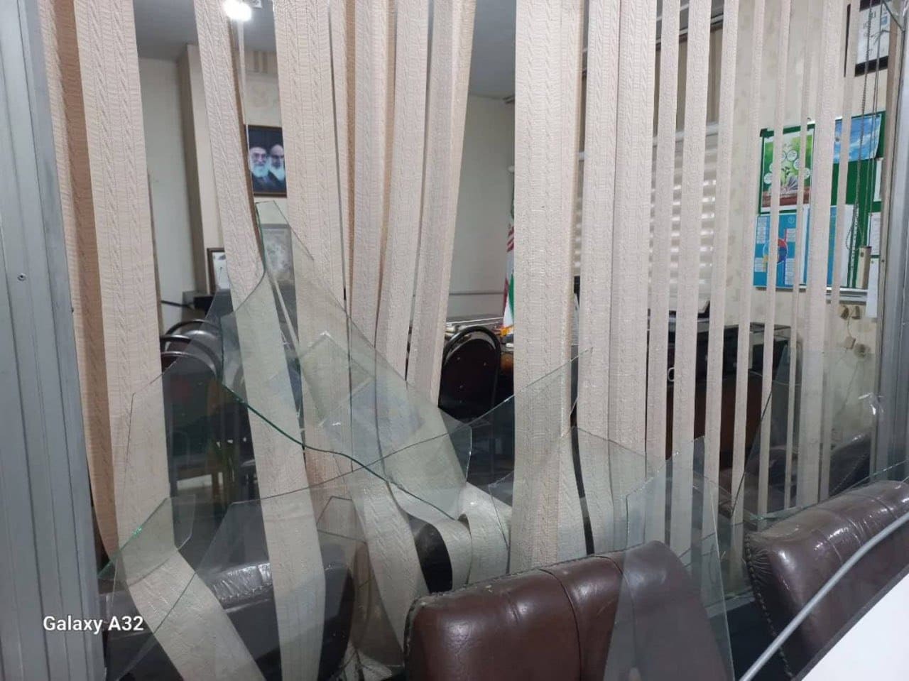 عکس| تخریب دبیرستان دخترانه در حمله اسرائیل به تهران | دیلی فوتبال