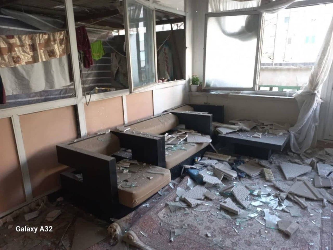 عکس| تخریب دبیرستان دخترانه در حمله اسرائیل به تهران | دیلی فوتبال