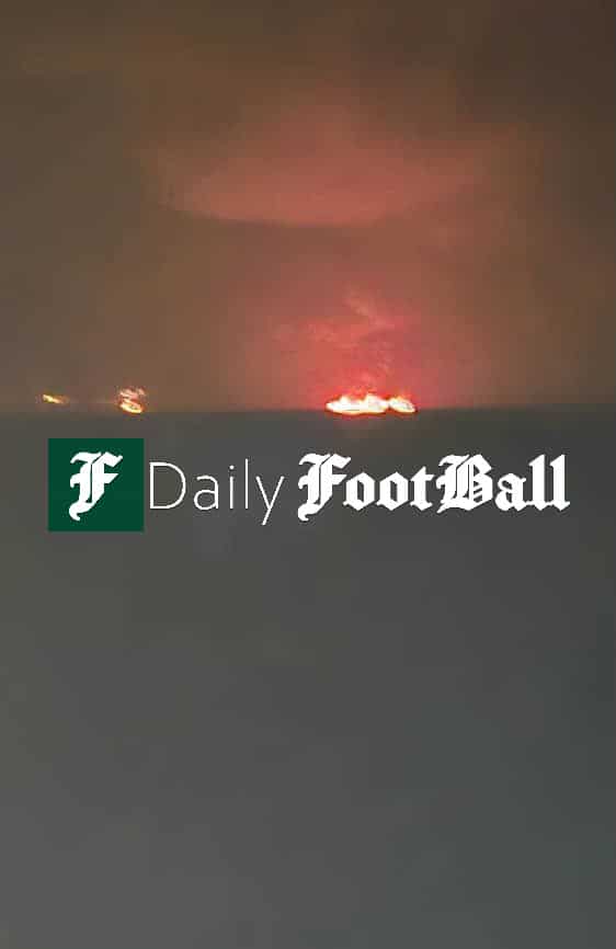 عکس| آتش گرفتن 3 کشتی نفتکش در نزدیکی تنگه هرمز | دیلی فوتبال