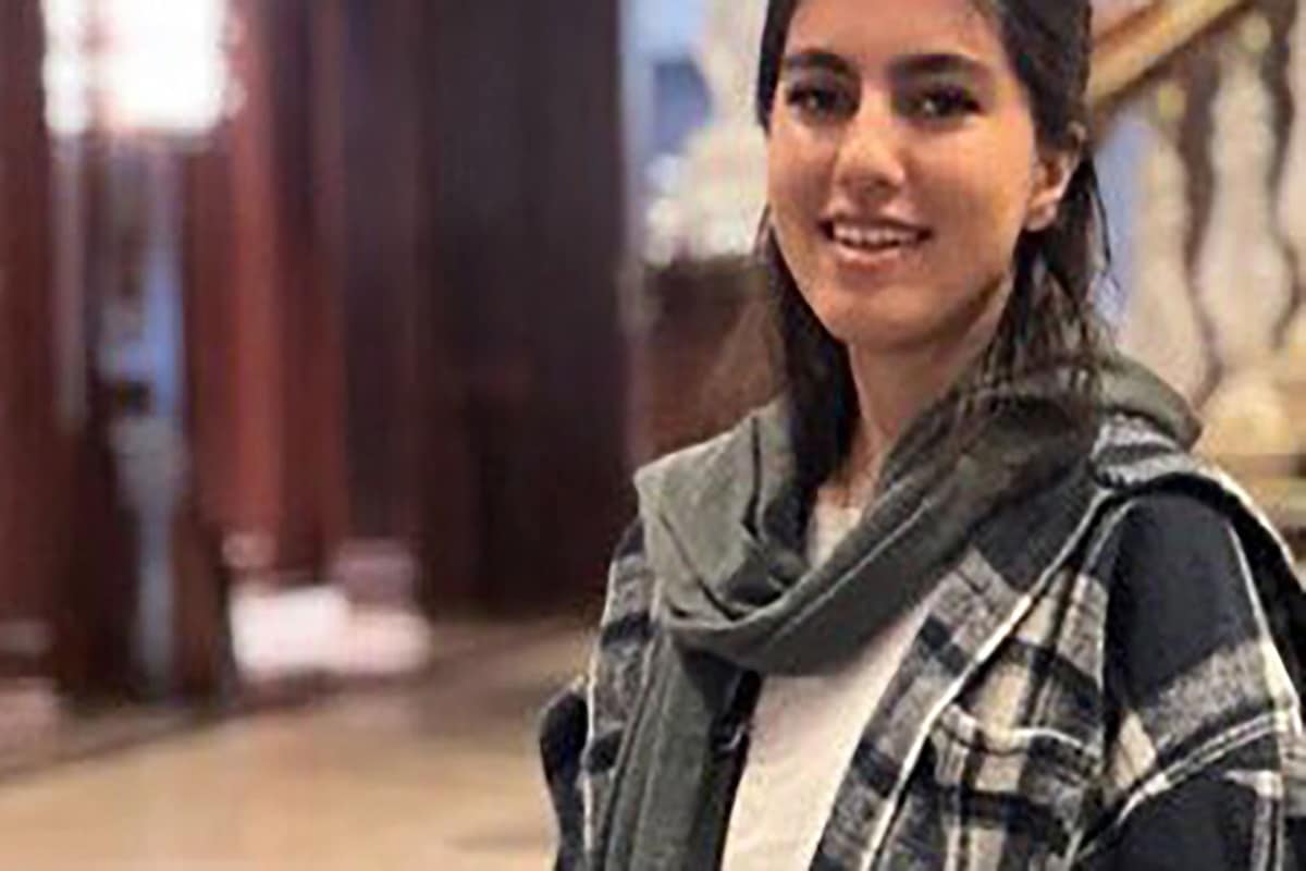 واکنش خانواده الهه حسین نژاد به شایعات | دیلی فوتبال